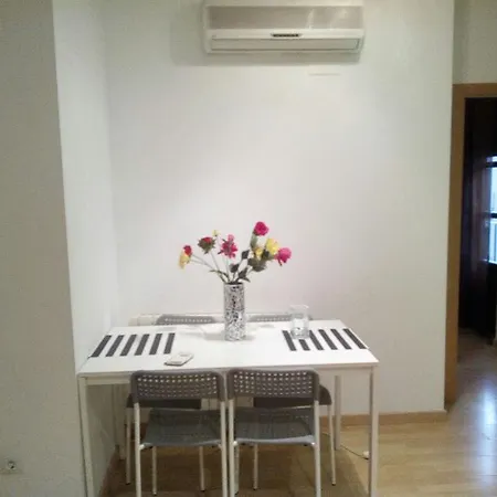 Dos Torres Pilar - Balcones Con Vistas Al Pilar Hotell